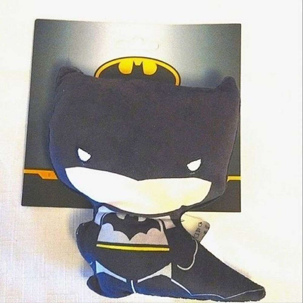 Buckle Down DC Batman With Cape Plush Squeaker Dog Toy‎ NWT